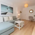 Malaga Lux Oasis - Modern 3Br, Fast Wifi, Smarttv